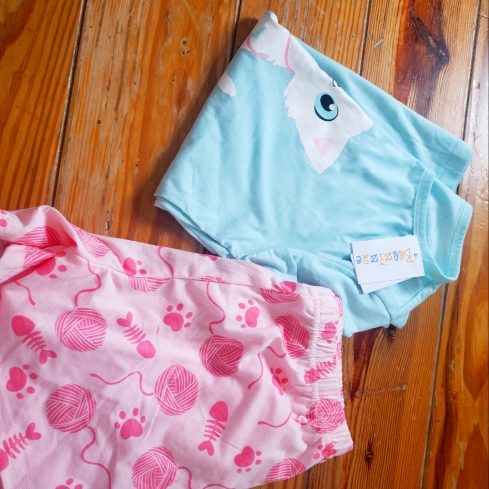 Beezizae pajama set.